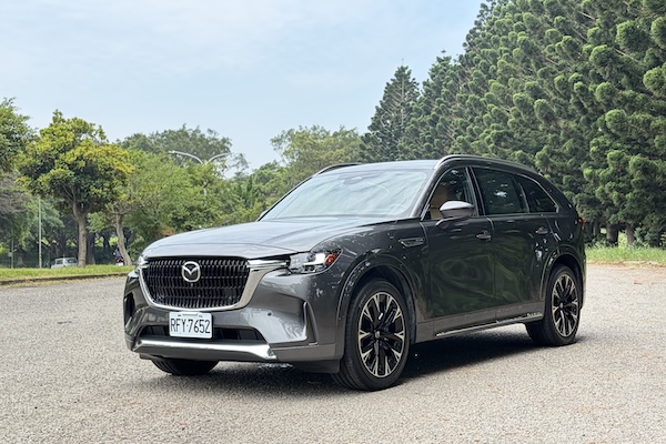 第二排舒適度媲美前座  Mazda CX-90 六人座用料紮實度堪比豪華車