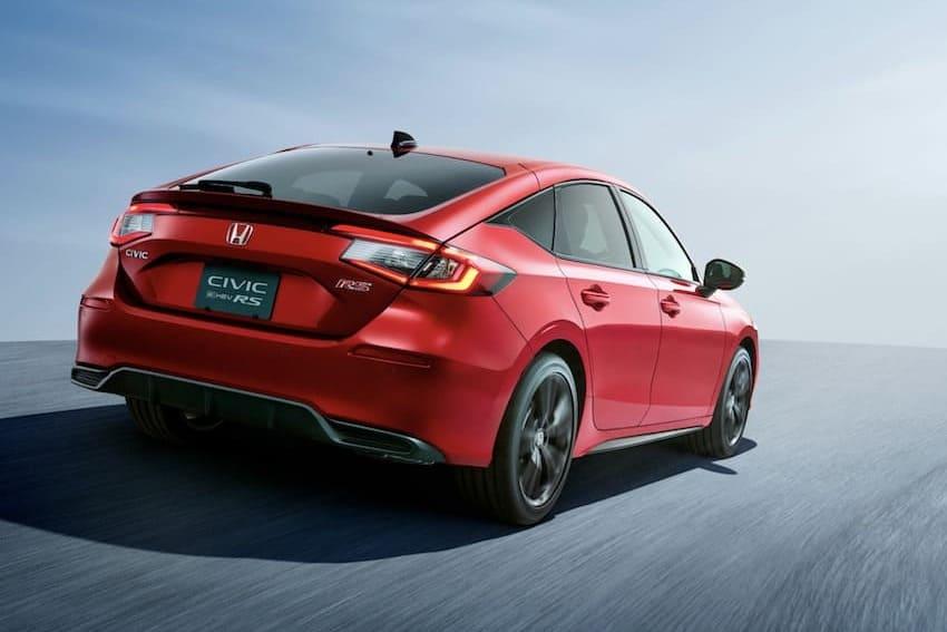 Civic e:HEV RS 擁有專屬運動化造型。
