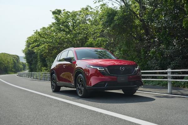 試遍對手油電車都不滿意!Mazda 主管打包票:我們的混合動力更出色