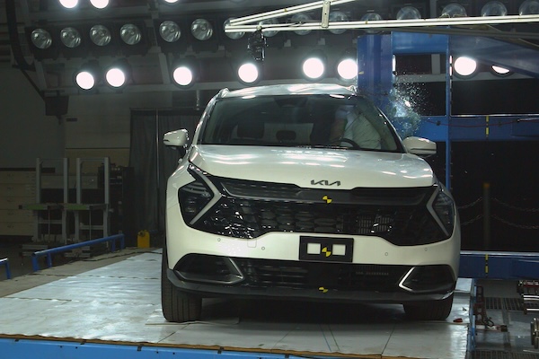 Kia Sportage 安全評等 2 星引爭議！台灣總代理提改善方案