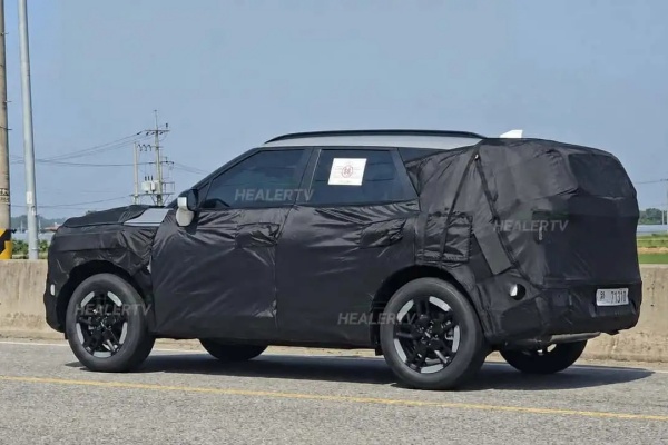 Kia 新一代 Sportage 道路測試現身！預期尺碼加大配上高效油電動力