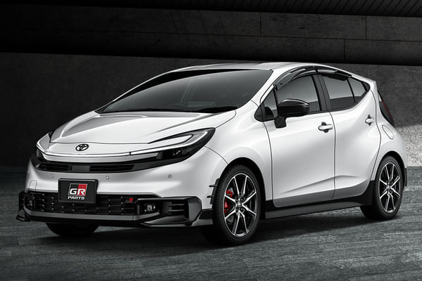Toyota 最帥氣油電小車再度升級！GR Parts 套件上身強化動感跑格