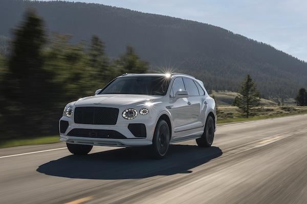 Bentley 性能雙箭齊發！Bentayga Speed、Continental GT S／GTC S 登台