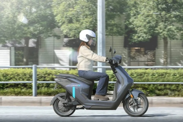 山葉全新換電機車 JOG E 正式上市！科技感造型搭配親民售價