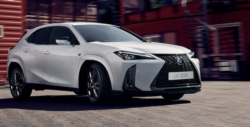 數位儀表板瑕疵影響行車安全 Lexus 召回部分 UX300h