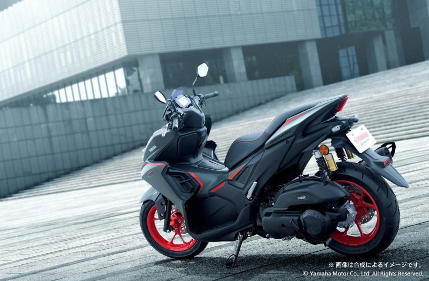 Aerox 外型激進並且配備更為豐富。