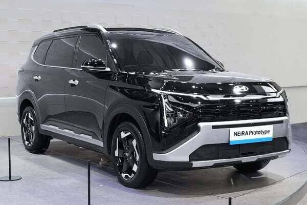 Hyundai 全新跨界 MPV 首度曝光!內有三排大空間 純電加持更帶勁