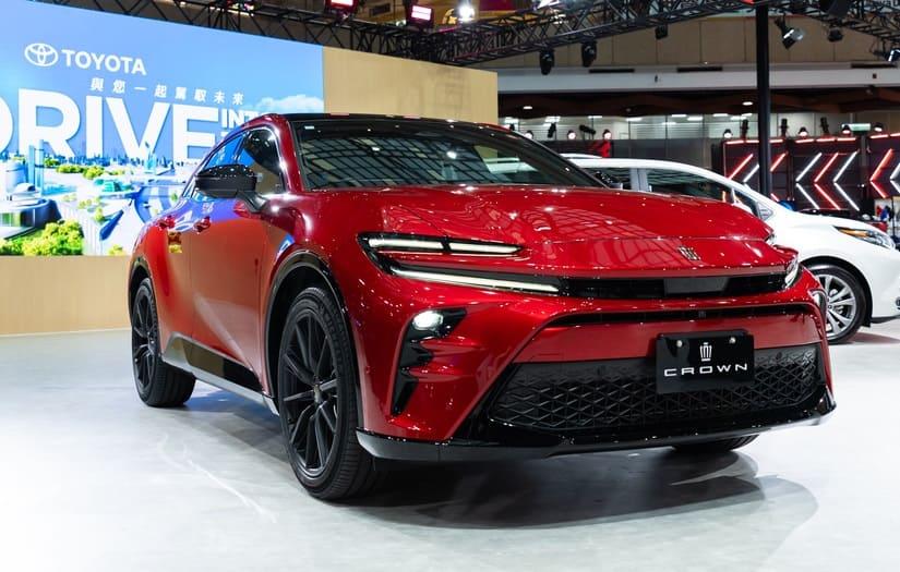 經銷端消息爆料！Toyota 新款皇冠跑旅 Crown Sport 上市時間提前曝光