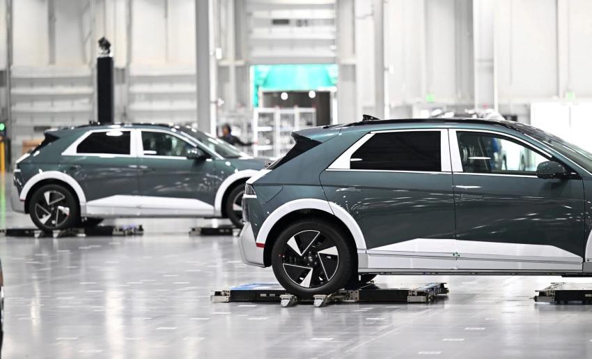 現代汽車集團試辦機器人停車。