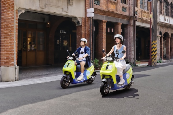 WeMo 搭三大文創 IP 推聯名周邊  咖波、毛絨絨星人都上車