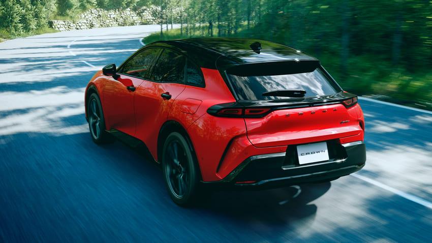 小改款 Crown Sport 將追加 PHEV Z 入門車型，降低插電式油電動力入手門檻。