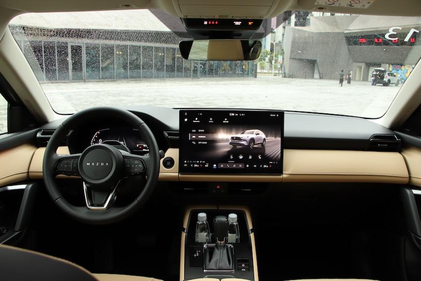 Mazda CX-5 25S AWD Premium Plus 可選荒漠棕內裝色，提升內裝明亮度。
