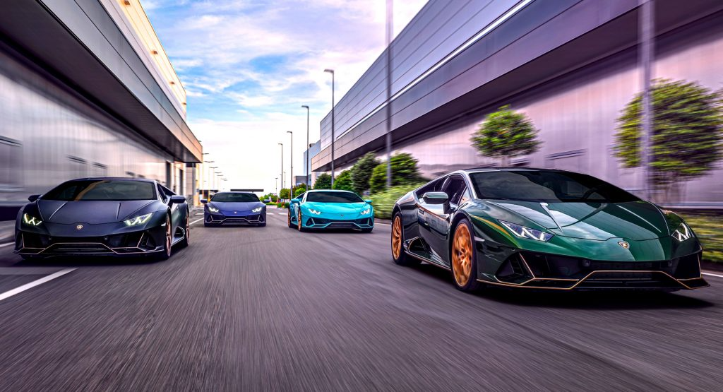 Lamborghini擁有銳利線條與兇猛性能。