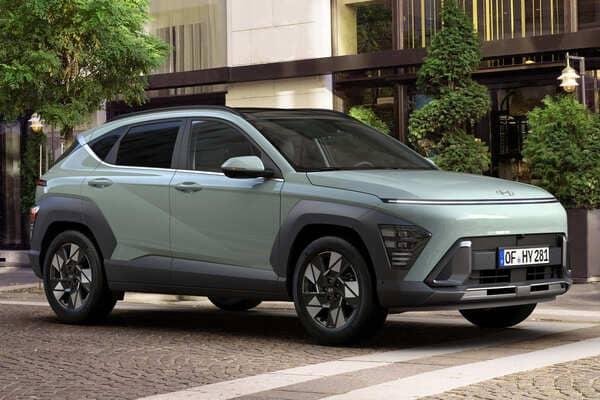 Hyundai 新款跨界休旅 Kona 即將抵台!改以油電動力喊戰 Corolla Cross