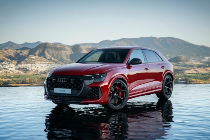 奧迪全新RS Q8 performance操控敏捷 強化V8雙渦輪引擎心臟 3.6秒破百引爆熱血基因