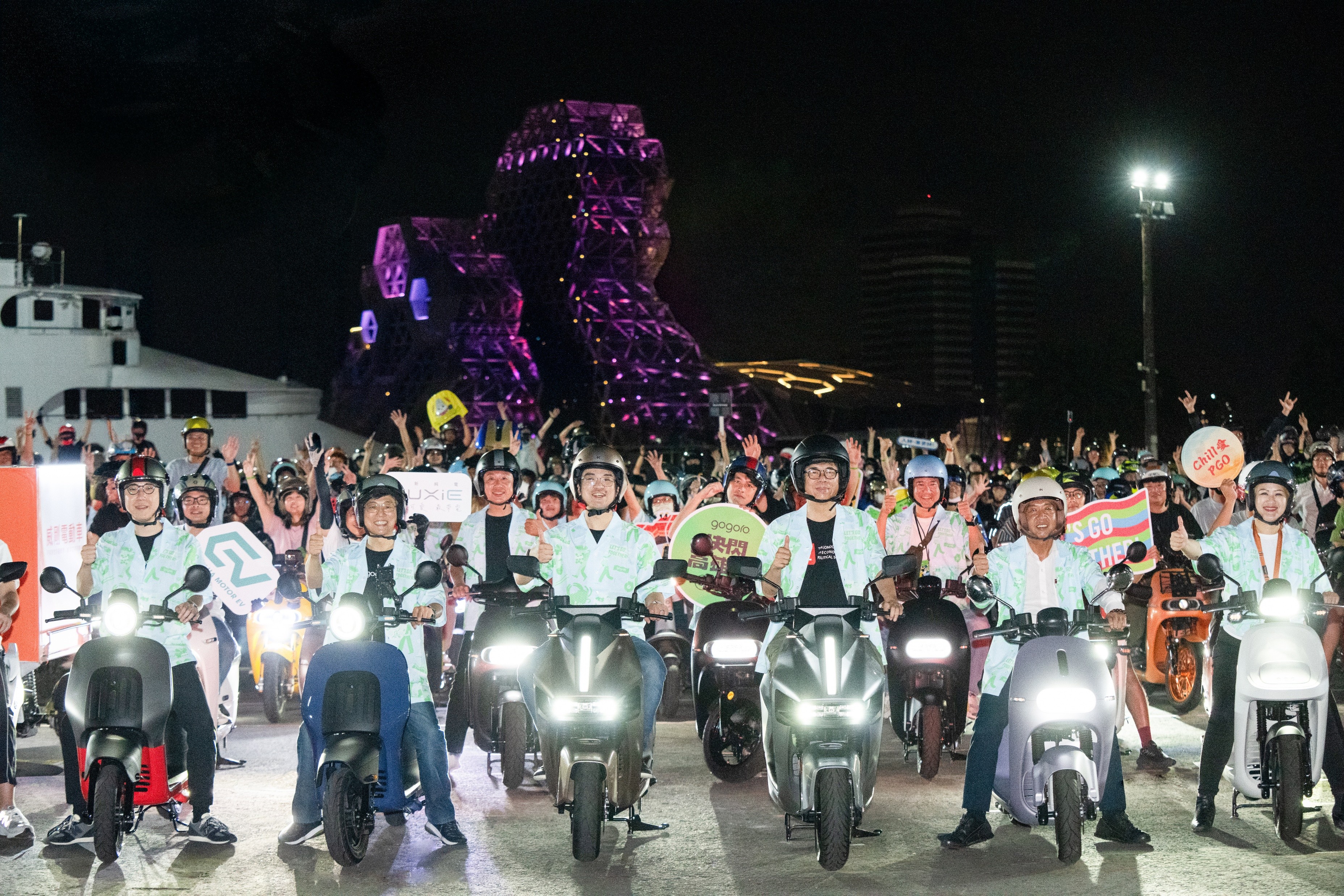 Gogoro 百 GO 夜行 9/12 登場　千車與退役戰機同框成最大亮點
