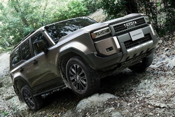 Toyota 造車思維大轉彎！未來新車 9 年才迎來大改款