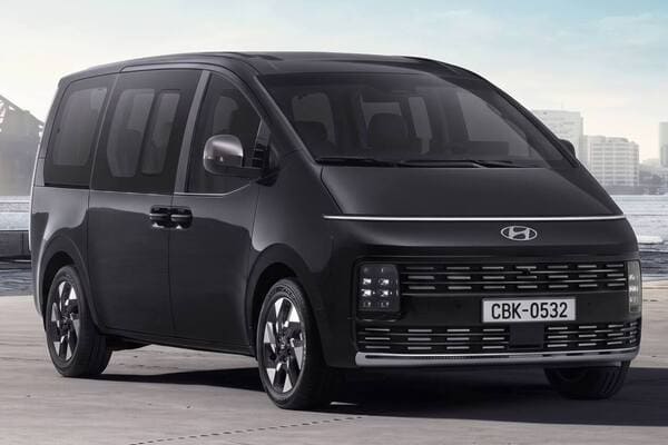 Hyundai 新款旗艦 MPV 即將抵台！追加油電動力兼顧性能及節能表現