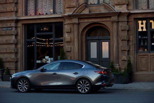 台灣馬自達新年式 Mazda 3 登場!6 項旗艦主動安全下放全車系