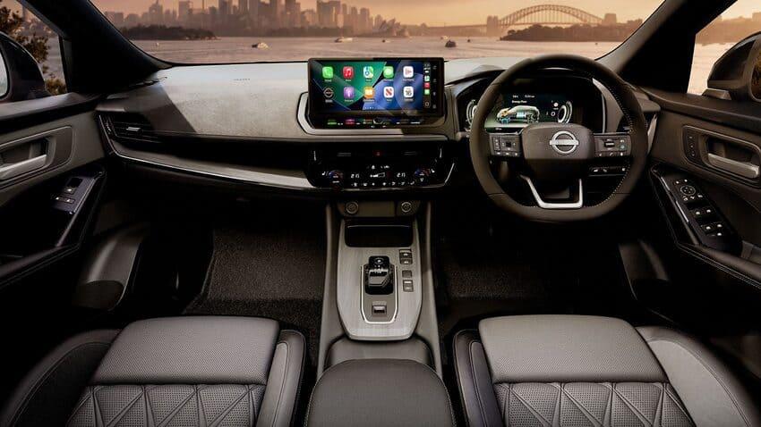 車內採用雙12.3吋螢幕作為科技焦點，圖為右駕版本示意圖。