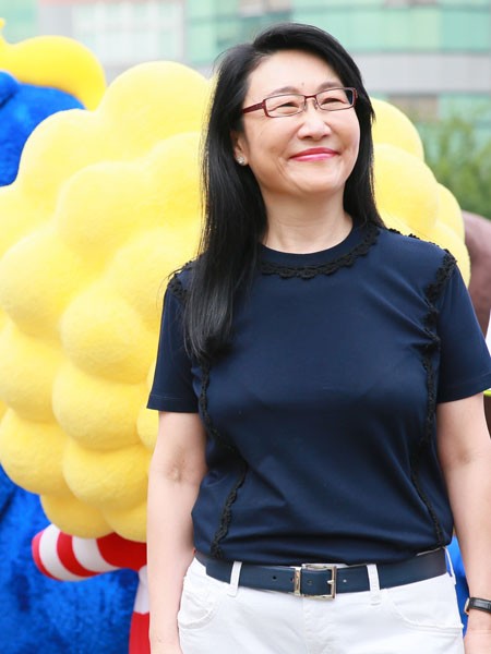 宏達電再推新機 股價熱炒