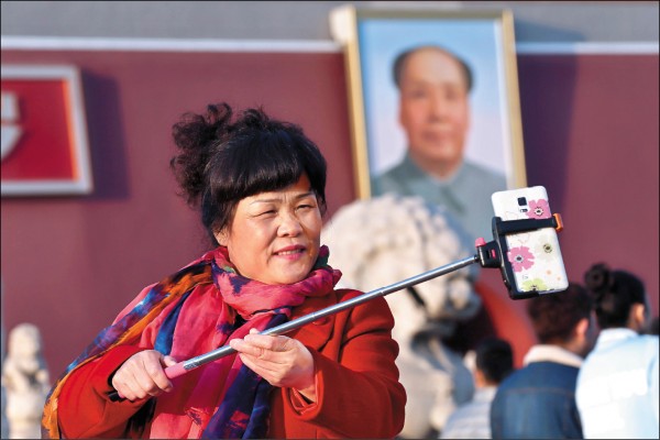 中國瘋自拍 美圖秀秀估值拚千億