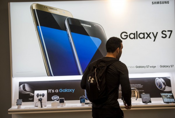 三星出奇招  扭轉智慧型手機命運