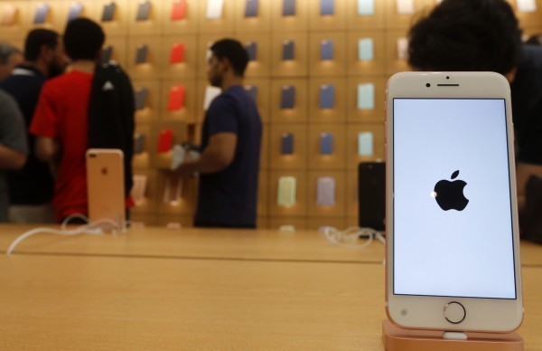 蘋果來陰的！承認故意讓舊iPhone變慢
