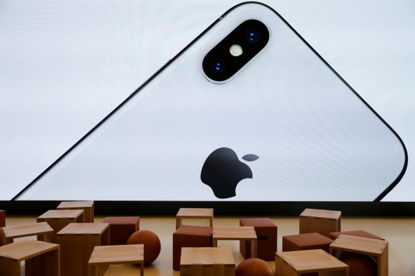 iPhone X傳銷量不佳 明年首季砍單40％