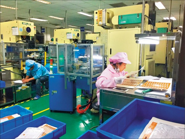 三星、Mini LED雙引擎 同泰旺到明年