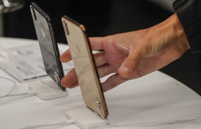 日本今年最暢銷手機不是iPhone XR 而是「它」