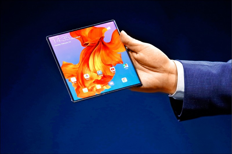 《國際現場》上季智慧型手機銷量停滯