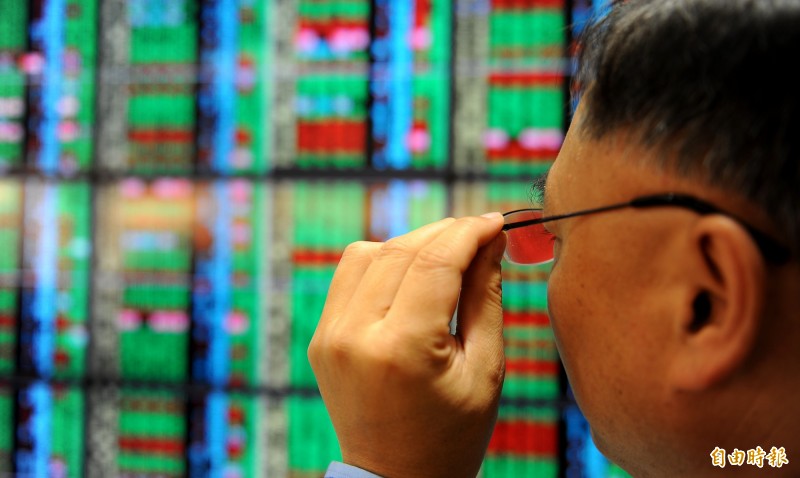 台股盤前》低檔震盪格局 觀察是否能收復月線