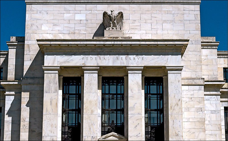 〈財經週報-投資觀點〉低利時代 建構「類債券」股票投資組合