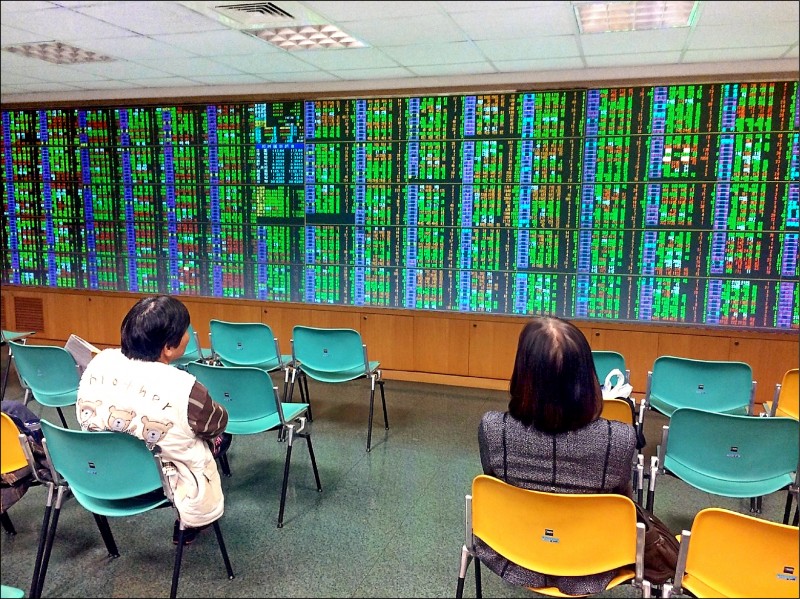 〈財經週報-台股盤勢解析〉疫情趨緩後 台股仍有高點可期 〈財經週報-台股盤勢解析〉疫情趨緩後 台股仍有高點可期