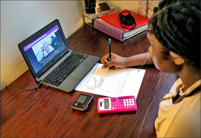 亞系外資下修全球NB出貨至年減11.5%