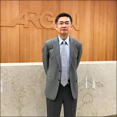 光學廠聚焦潛望式鏡頭 良率決勝負