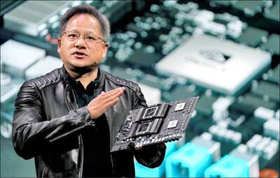 輝達黃仁勳：AI將於5年內與人類匹敵