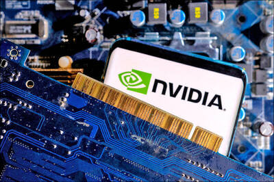 輝達3款新顯卡CES亮相股價飆天價 技嘉等AI股雄風再起