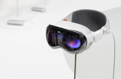 蘋果Vision Pro開放預購即完售  郭明錤：符合預期