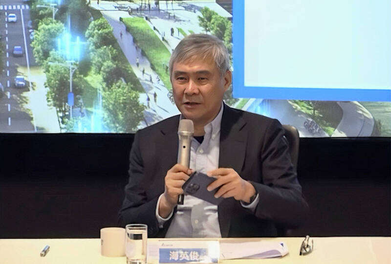 從iPhone 13 Pro換15 Pro 台達電海董笑：沒感覺