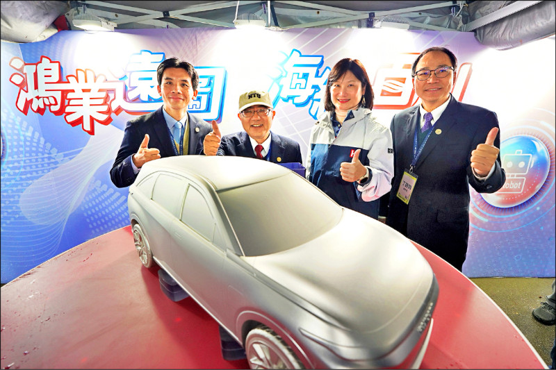 〈財經週報-科技業徵才〉校園搶人大作戰 祭高薪、高獎學金