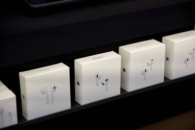 郭明錤：蘋果新AirPods 相機NPI供應商是鴻海