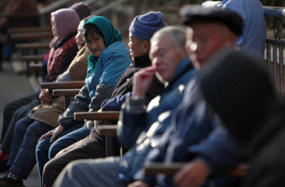 中國養老金危機惡化  以窮養富「負福利」 體制引發眾怒