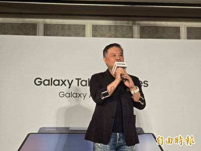 首款AI平板Galaxy Tab S10 登台 三星陳啟蒙：擴大平板市占率