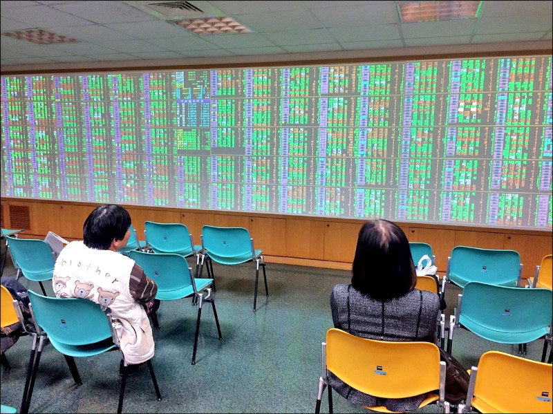 記憶體廠看營運 兩樣情／力成樂觀以待 旺宏Q4還不好