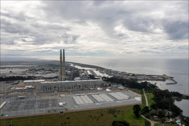 〈財經週報-投資趨勢〉AI崛起及能源轉型推動電力產業的巨大齒輪