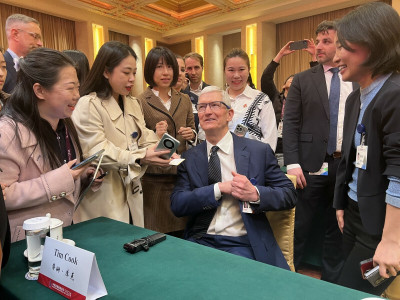 蘋果奢望改變中國 暢銷書作者：庫克卻更遷就中共的要求