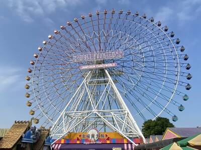 劍湖山沒落了？他驚工作人員比遊客多 兩派網熱議「現實理由」