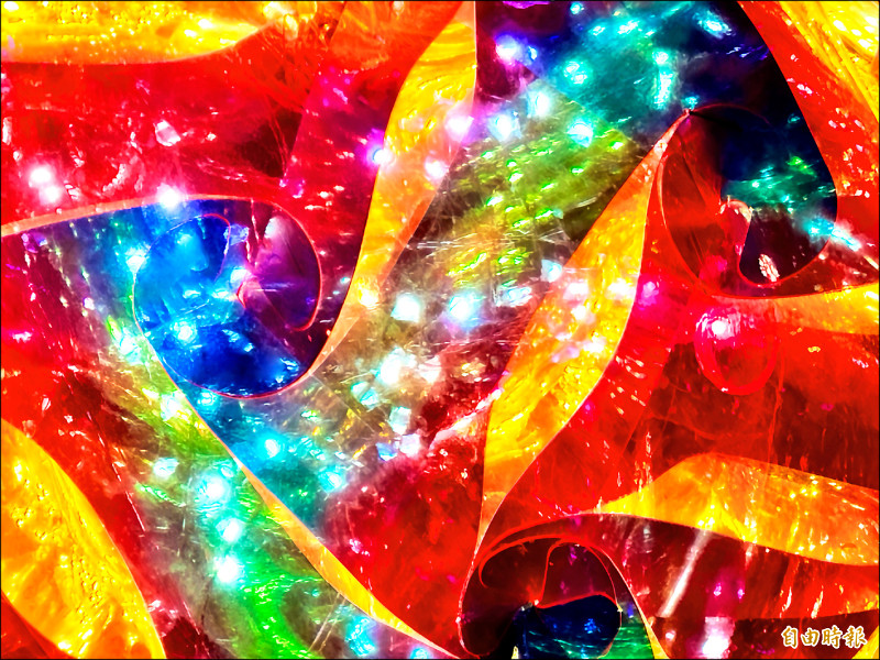 〈財經週報-熱門族群〉2025年CES展 LED概念股相繼表態